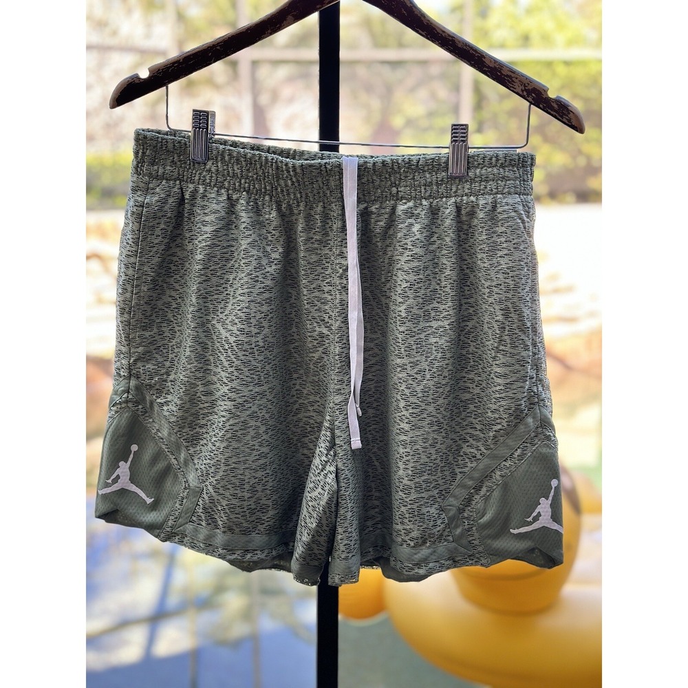 Nike Jordan Diamond Jumpman Shorts DZ3220-386 Green (M) NWT